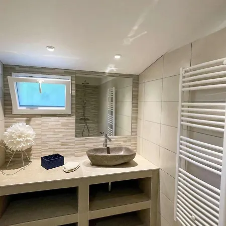 Ferienhaus Lumineuse 4 Pieces Avec Terrasses, Bbq, Climatisation A 200m De La Plage De Santa-giulia - Fr-1-62-144